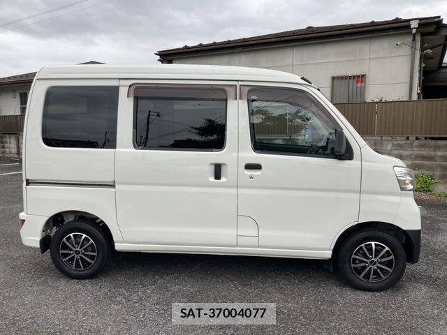 Daihatsu HIJET CARGO 2018-08 7454717-3