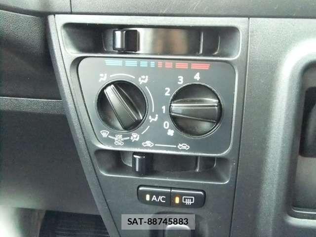 Daihatsu HIJET CARGO 2020-03 7500852-6