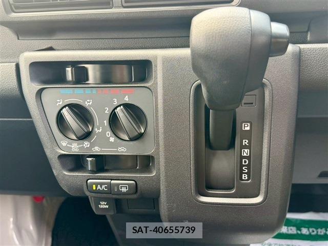 Daihatsu HIJET CARGO 2023-06 7508794-5