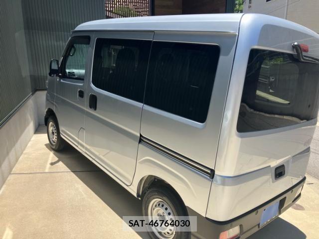 Daihatsu HIJET CARGO 2026-04 7500848-9