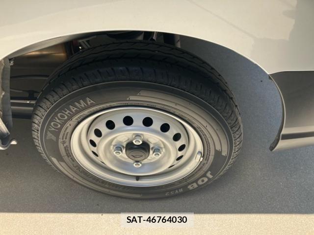 Daihatsu HIJET CARGO 2026-04 7500848-11