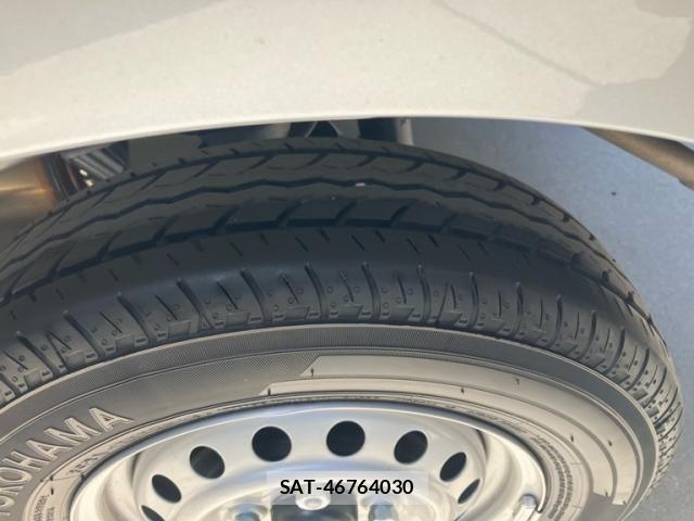 Daihatsu HIJET CARGO 2026-04 7500848-12