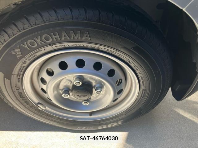Daihatsu HIJET CARGO 2026-04 7500848-3