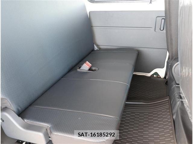 Daihatsu HIJET CARGO 2026-01 7500851-11