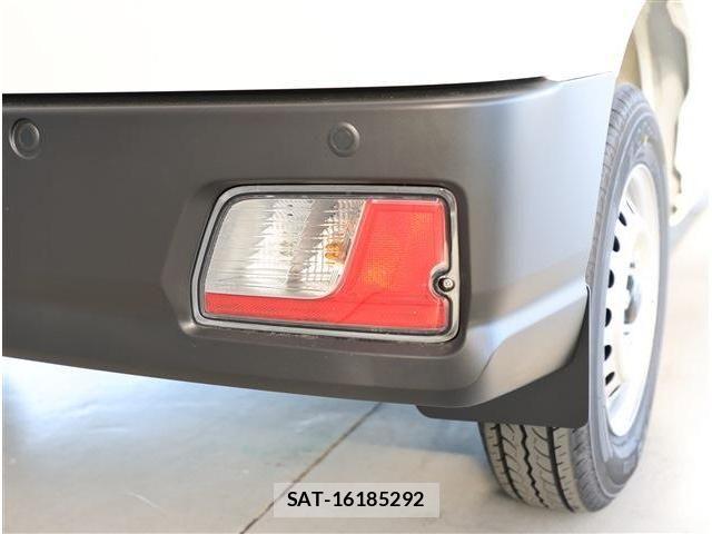 Daihatsu HIJET CARGO 2026-01 7500851-21