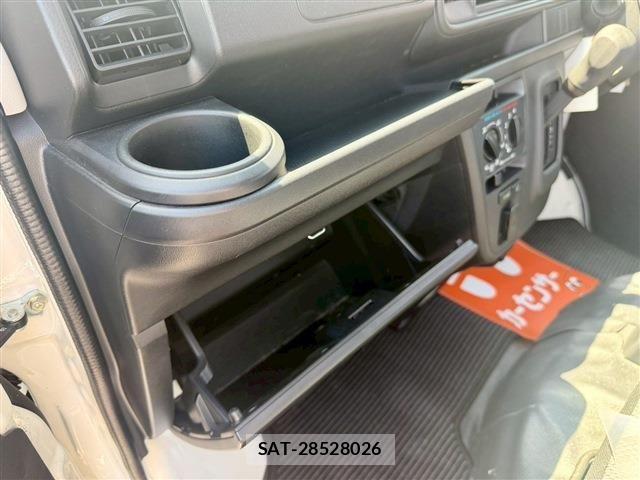 Daihatsu HIJET CARGO 2018-05 7500853-11