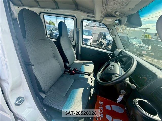 Daihatsu HIJET CARGO 2018-05 7500853-14