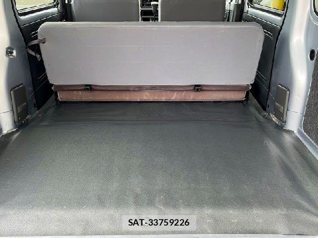 Daihatsu HIJET CARGO 2010-06 7562222-21