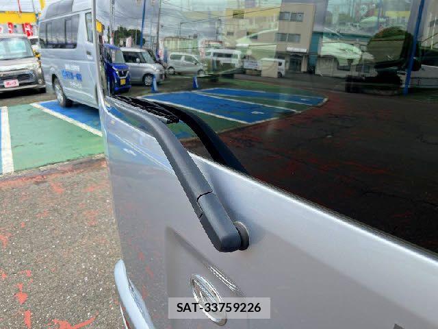 Daihatsu HIJET CARGO 2010-06 7562222-26