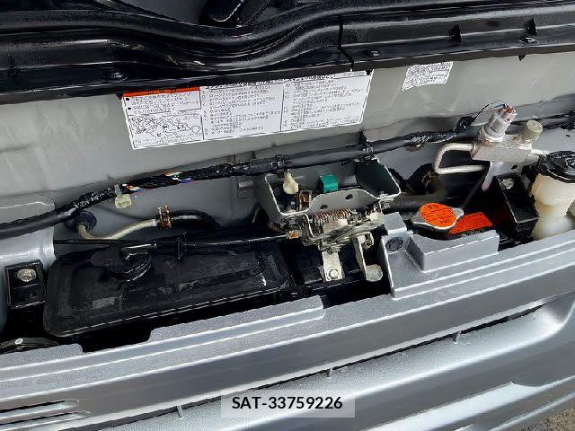Daihatsu HIJET CARGO 2010-06 7562222-27