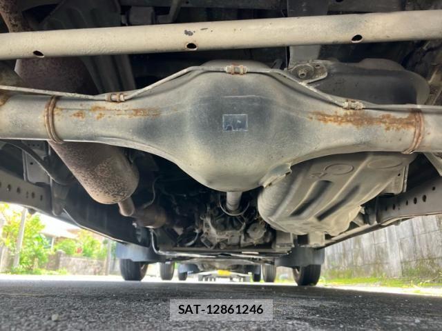 Daihatsu HIJET CARGO 2016-12 7562221-22