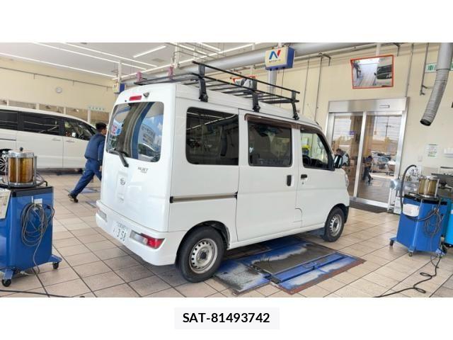 Daihatsu HIJET CARGO 2019-04 7616965-2