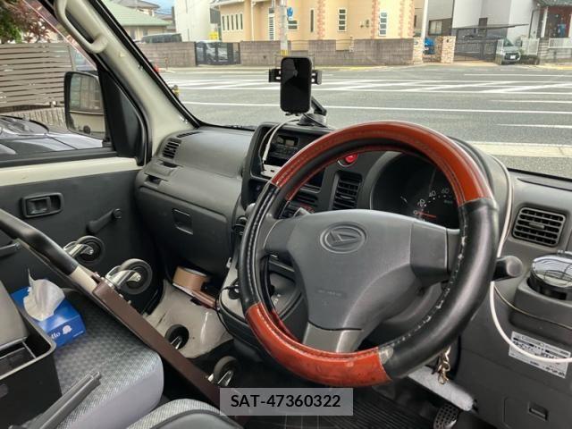 Daihatsu HIJET CARGO 2012-02 7616968-9