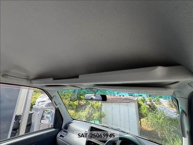Daihatsu HIJET CARGO 2014-04 7616960-11
