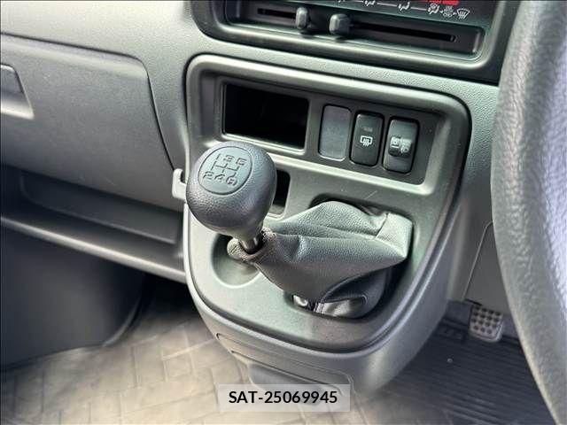 Daihatsu HIJET CARGO 2014-04 7616960-5