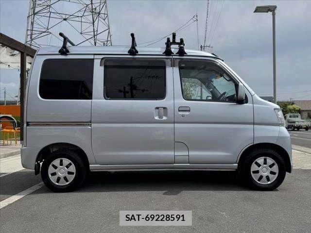 Daihatsu HIJET CARGO 2017-02 7616957-11