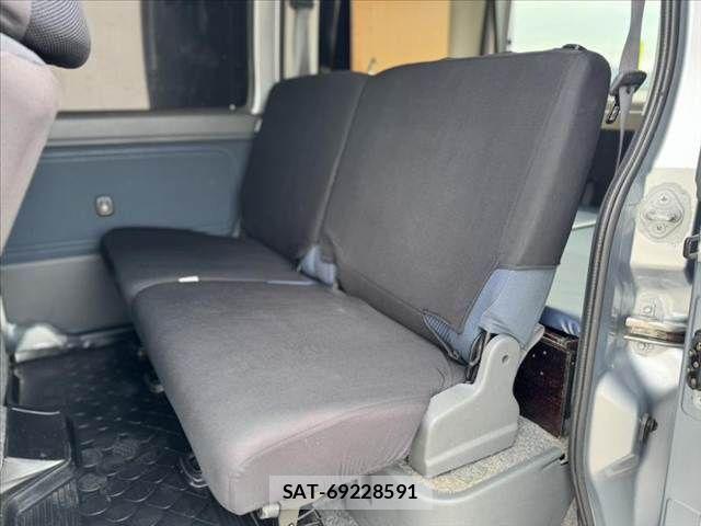 Daihatsu HIJET CARGO 2017-02 7616957-17
