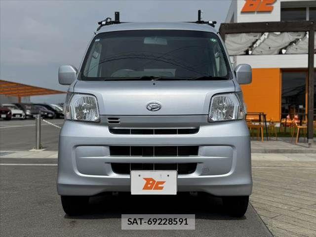 Daihatsu HIJET CARGO 2017-02 7616957-8