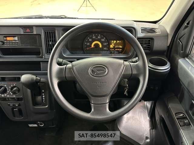 Daihatsu HIJET CARGO 2021-06 7616955-9