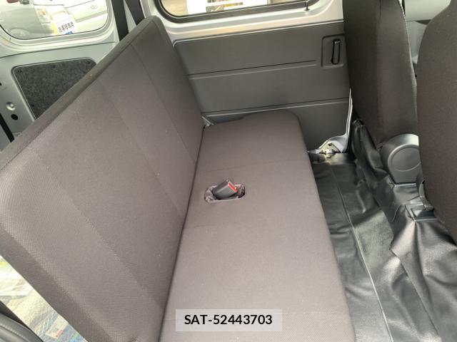 Daihatsu HIJET CARGO 2026-03 7616945-9