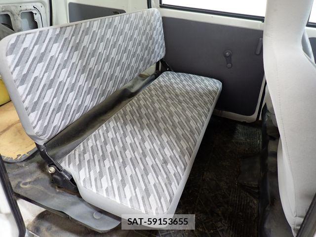 Daihatsu HIJET CARGO 2004-05 7723943-17