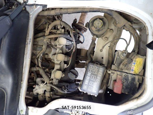 Daihatsu HIJET CARGO 2004-05 7723943-19
