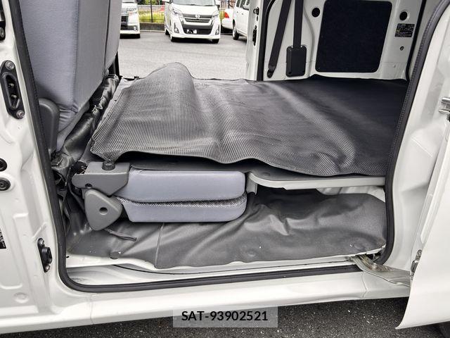 Daihatsu HIJET CARGO 2016-05 7723965-16