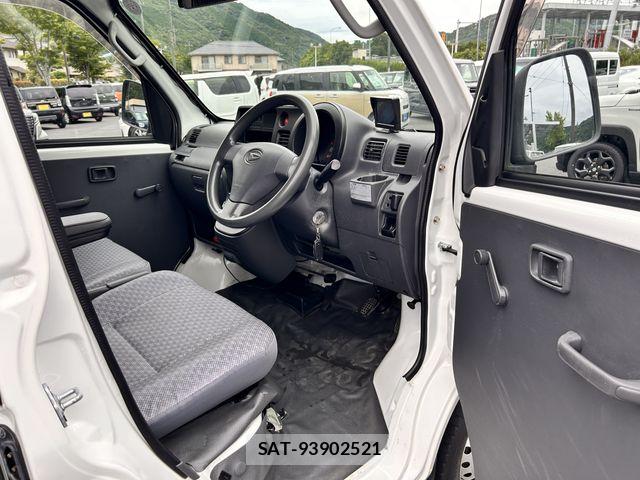 Daihatsu HIJET CARGO 2016-05 7723965-6