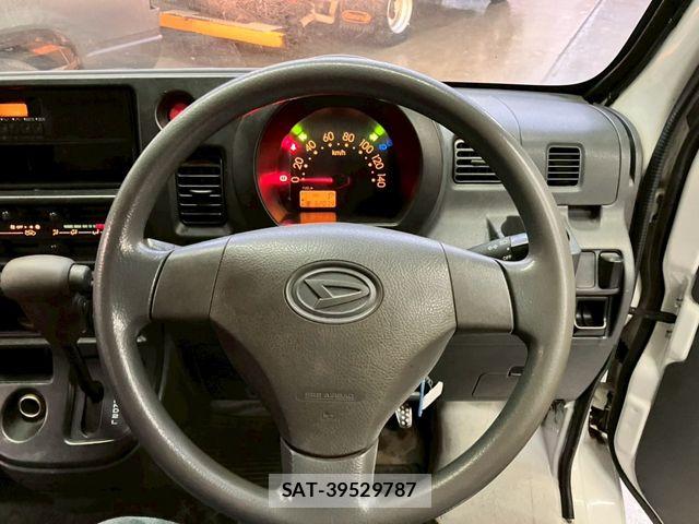 Daihatsu HIJET CARGO 2014-01 7723967-15