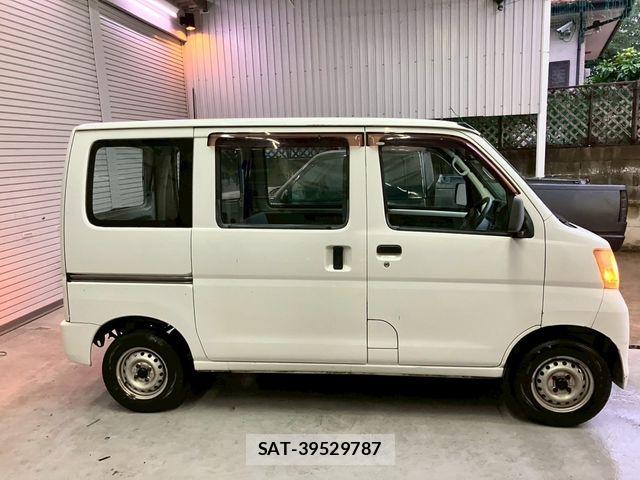 Daihatsu HIJET CARGO 2014-01 7723967-3