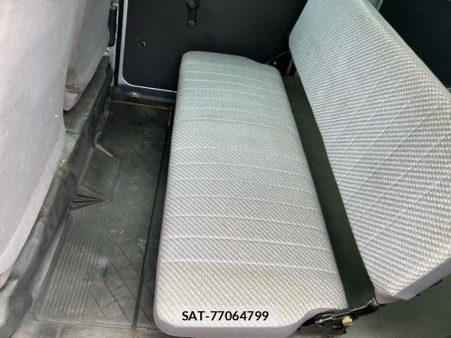 Daihatsu HIJET CARGO 2000-01 7785450-15