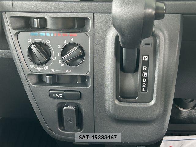 Daihatsu HIJET CARGO 2019-06 7961963-22