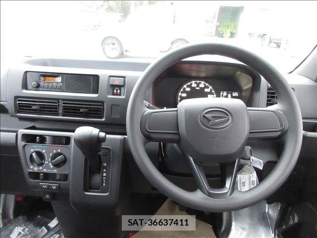 Daihatsu HIJET CARGO 2026-05 7961965-7