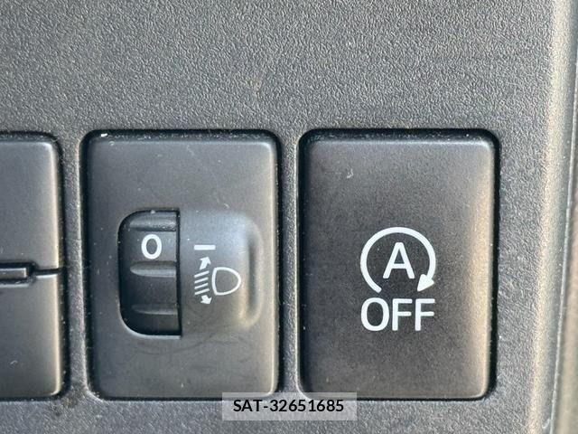 Daihatsu HIJET CARGO 2021-06 7961969-24