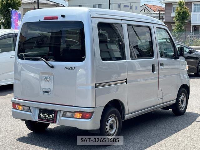 Daihatsu HIJET CARGO 2021-06 7961969-4
