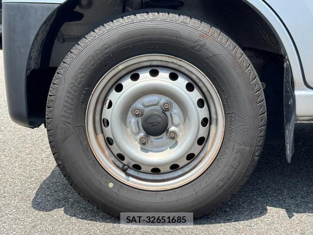 Daihatsu HIJET CARGO 2021-06 7961969-6