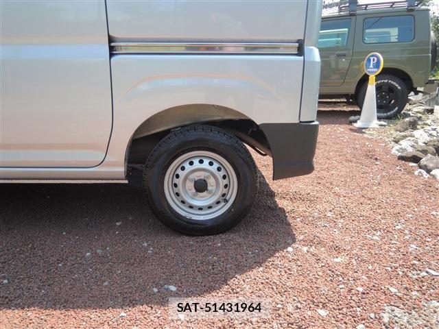 Daihatsu HIJET CARGO 2022-05 7979420-9