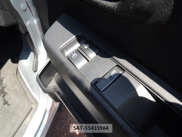 Daihatsu HIJET CARGO 2022-05 7979420-23