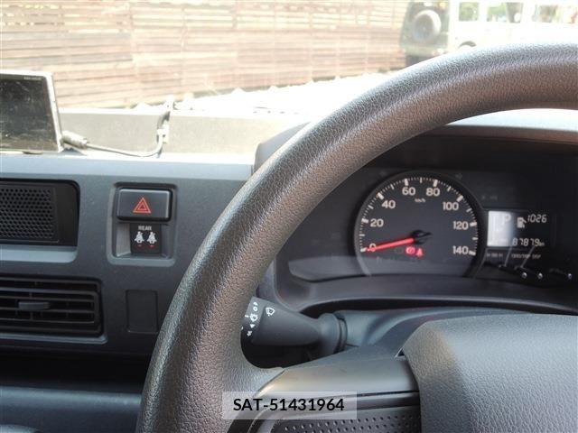 Daihatsu HIJET CARGO 2022-05 7979420-26