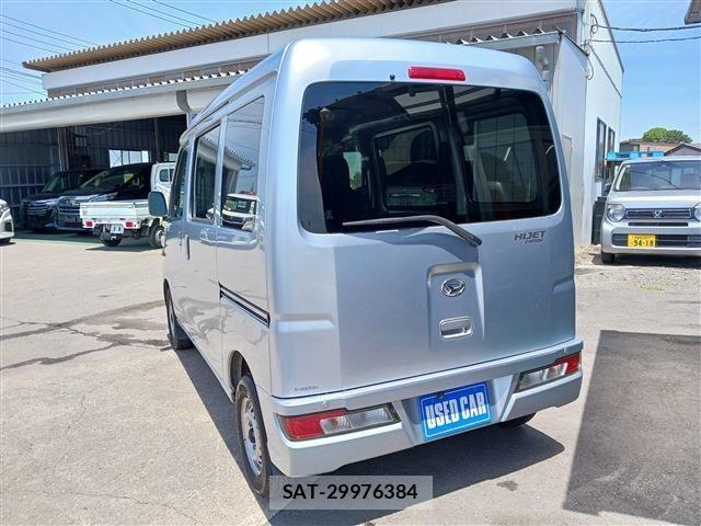 Daihatsu HIJET CARGO 2019-06 7979421-9