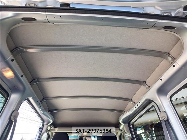 Daihatsu HIJET CARGO 2019-06 7979421-18
