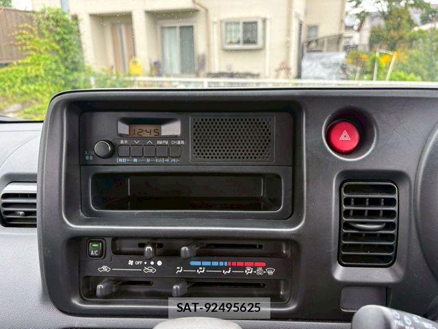 Daihatsu HIJET CARGO 2015-12 7979426-16
