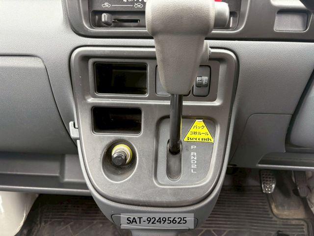 Daihatsu HIJET CARGO 2015-12 7979426-17