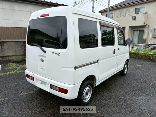 Daihatsu HIJET CARGO 2015-12 7979426-2