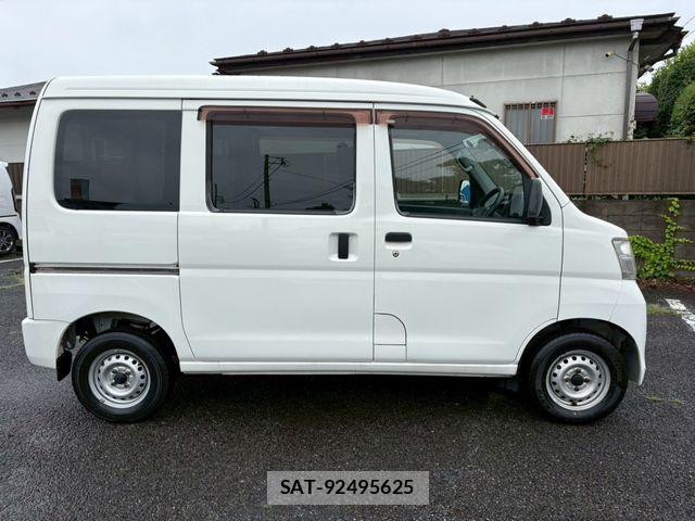 Daihatsu HIJET CARGO 2015-12 7979426-8