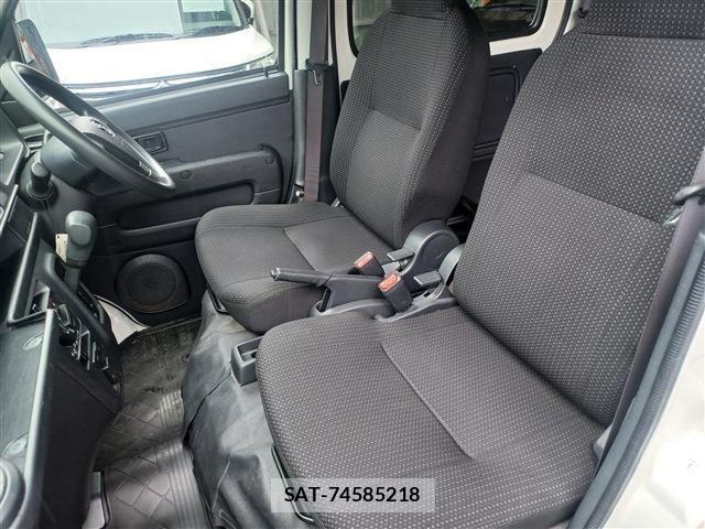 Daihatsu HIJET CARGO 2019-07 7979424-6