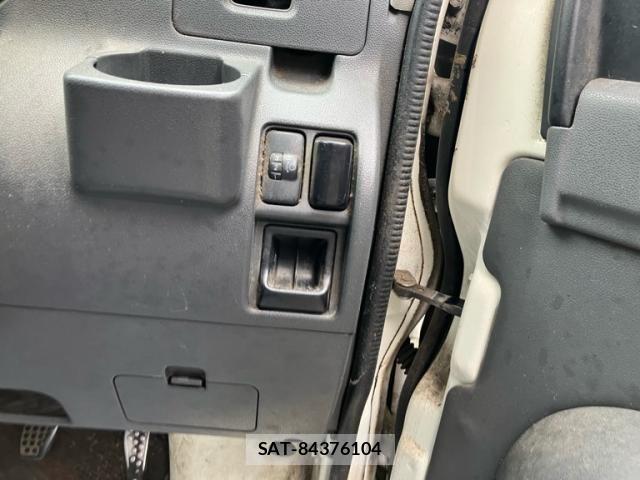 Daihatsu HIJET CARGO 2010-06 8035906-10