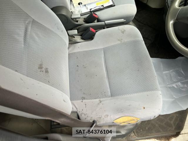 Daihatsu HIJET CARGO 2010-06 8035906-12