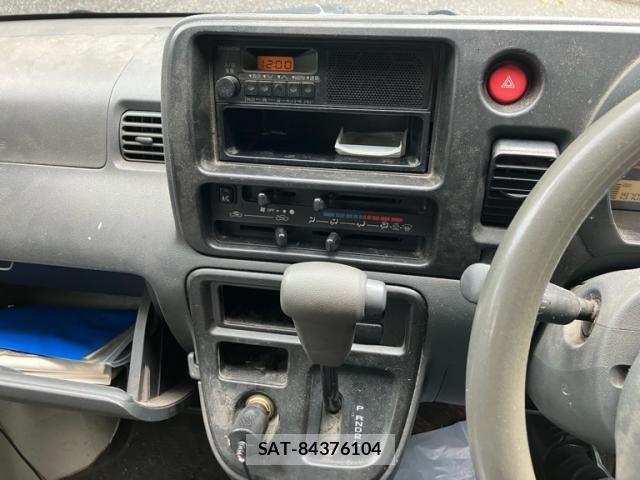 Daihatsu HIJET CARGO 2010-06 8035906-13