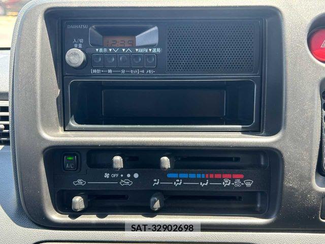 Daihatsu HIJET CARGO 2009-06 8035904-3